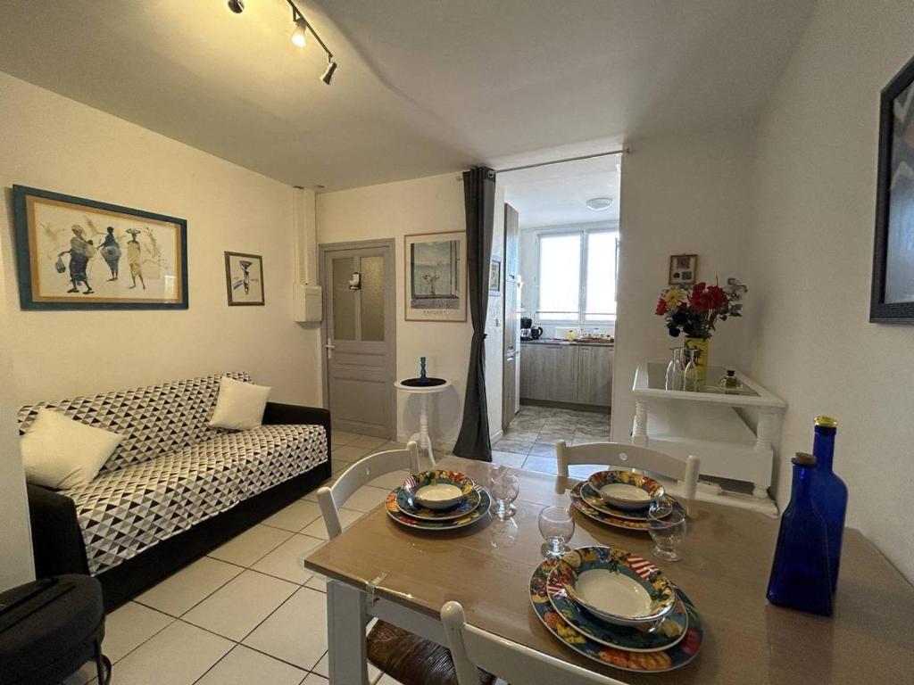 Appartement en centre avec clim - 3 pers. - FR-1-226A-220 - 1