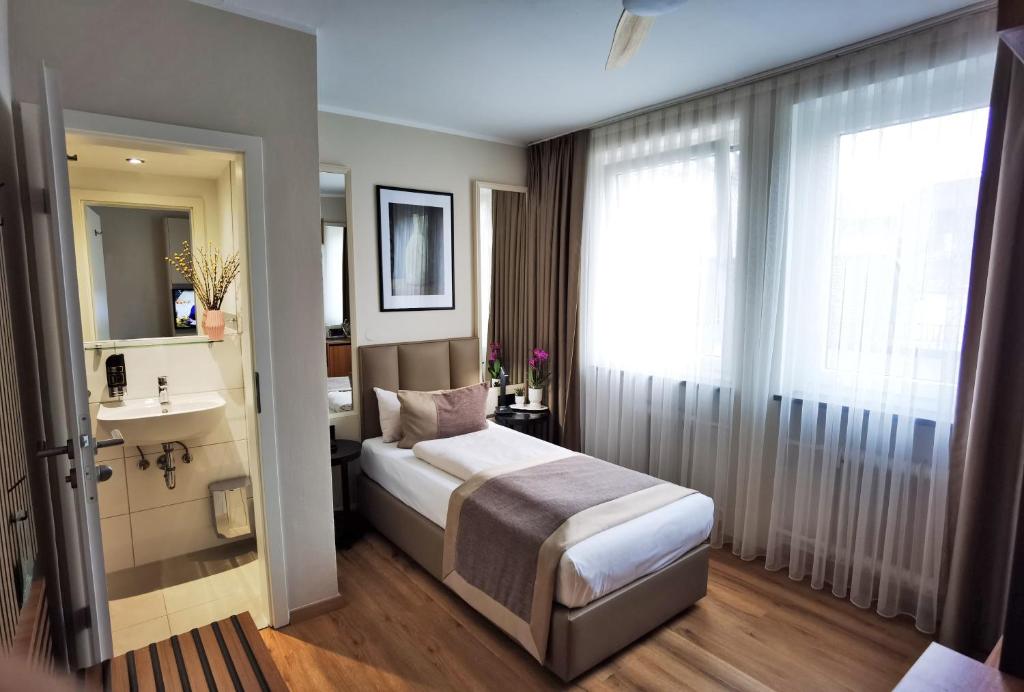 Hotel Italia - 5