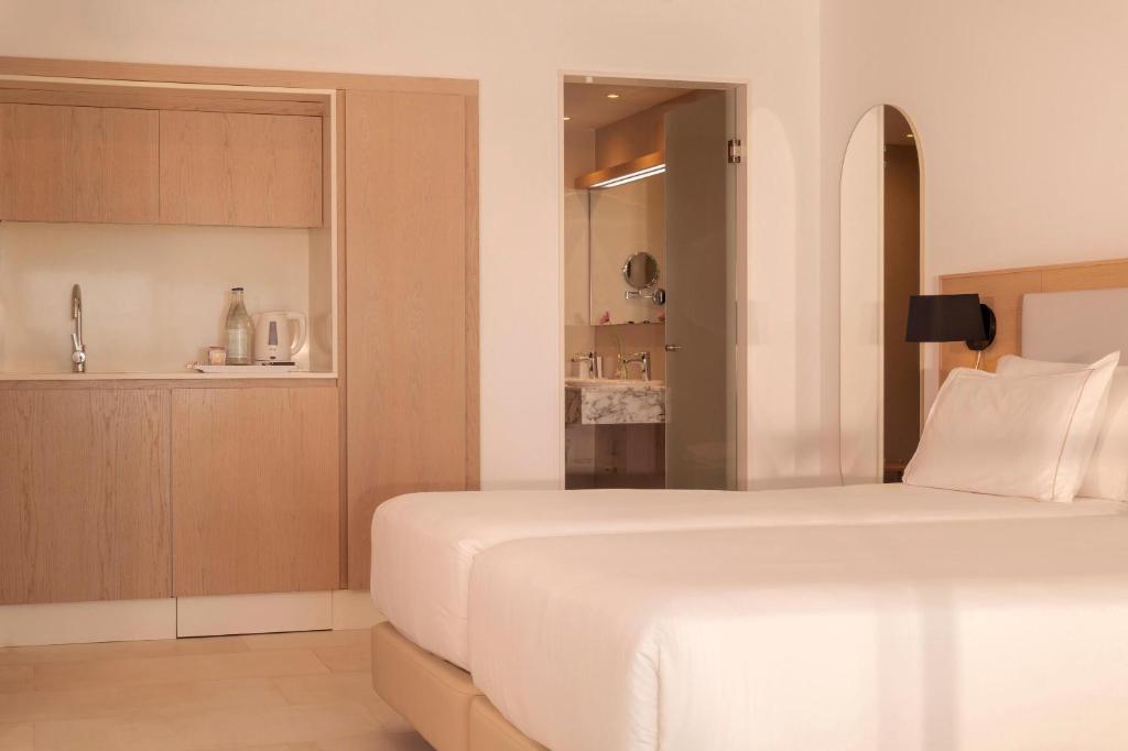 Plus Fariones Suite Hotel - 4