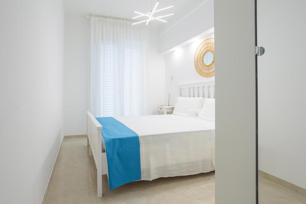 Luxury Home with Terrace - 5