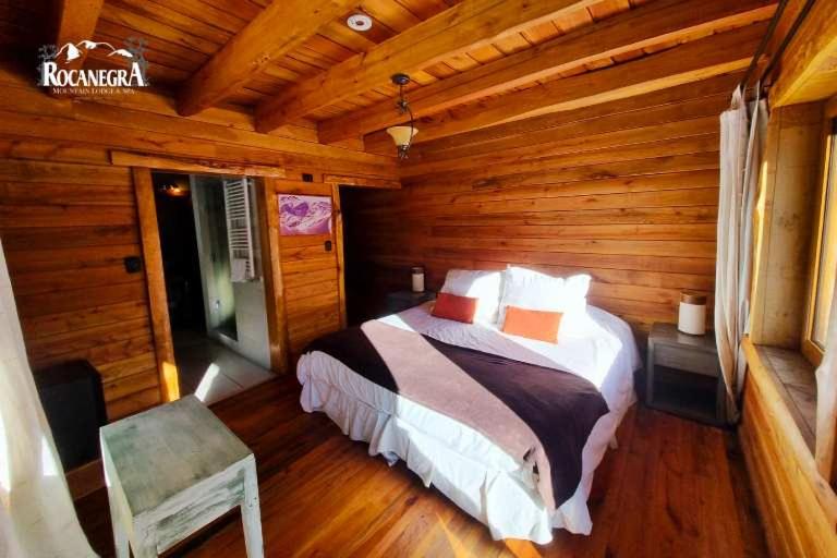 Rocanegra Lodge - Habitación Suite 2 personas Cama Superking Hidromasaje Spa Desayuno Restaurante - 4