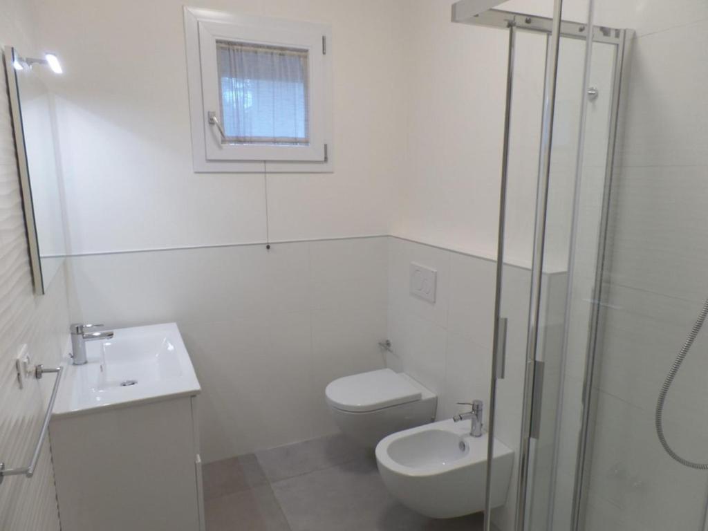 Wide three-bedroom flat in a modern residence - 5