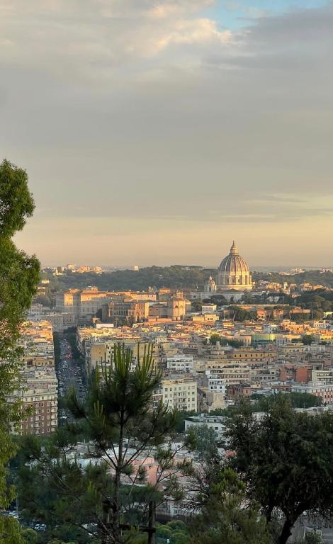 Roman Holiday Home - 3