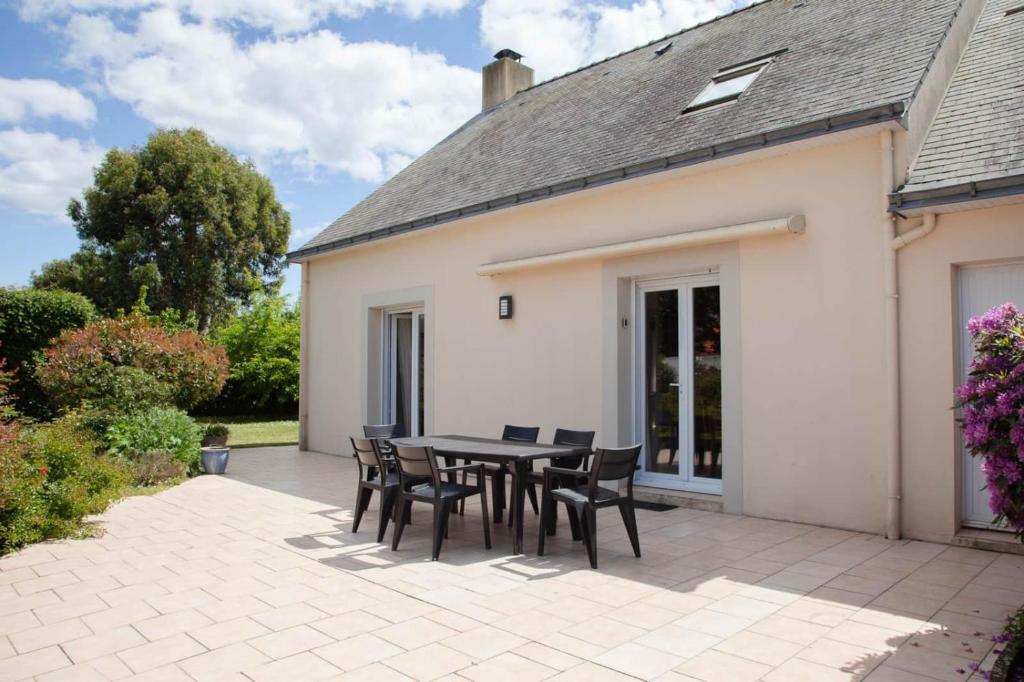 Villa Hawaï 8 à 12 pers Grand jardin et Plage à pied - 3
