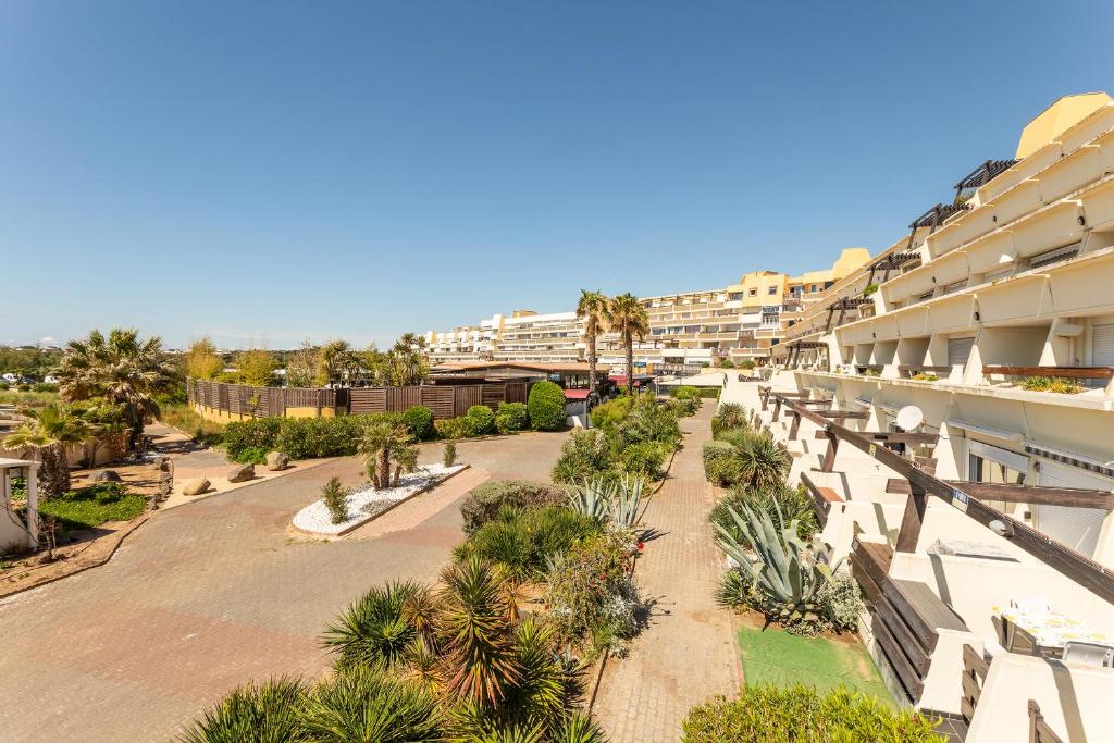 Marie Antoinette Village Naturiste Sea View Port Nature 2 coursives - 4