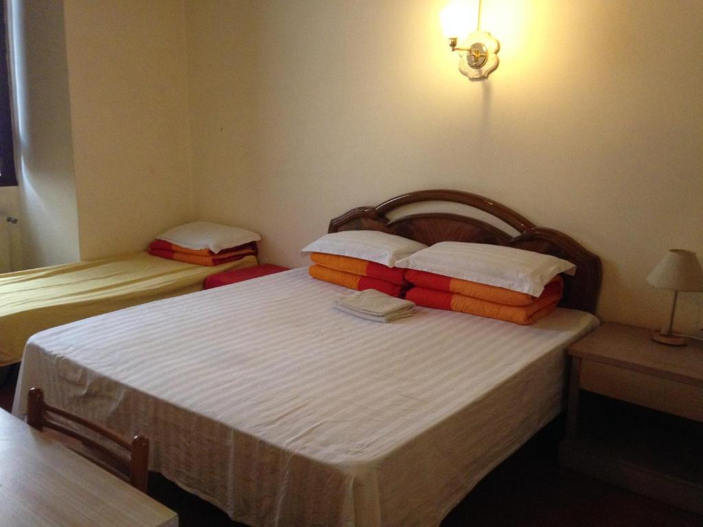 Botel Inn - 4