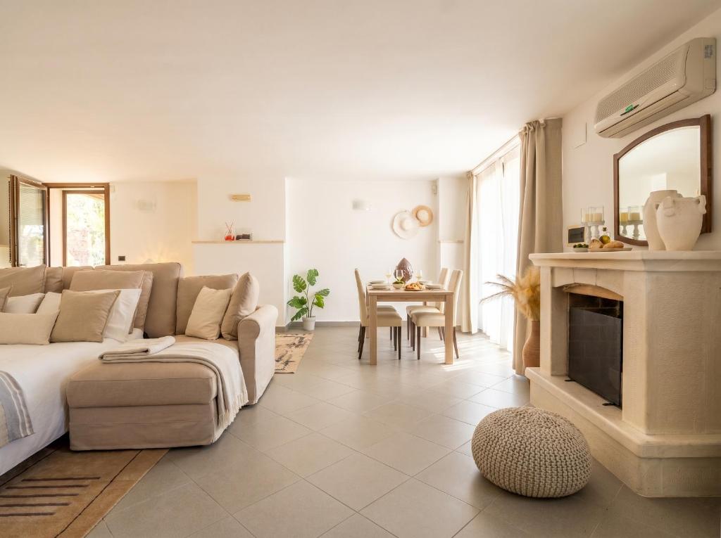 Beatrice - Regal Residence - 4