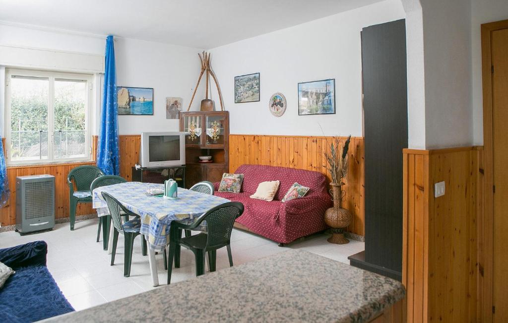 2 Bedroom Lovely Home In Santa Maria Del Focall - 3