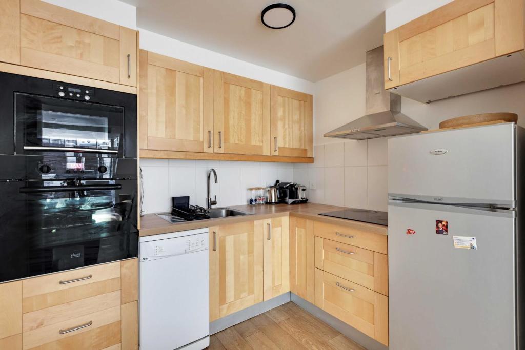 Parisian Duplex 1BR 6P - in the heart of the Marais - 4