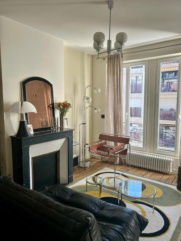 Appartement rénové et lumineux à Ménilmontant - 3