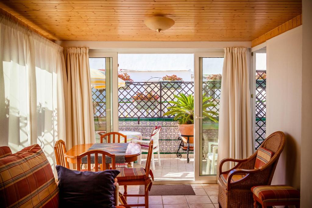 Casa Charlotte — Hotel in Nerja