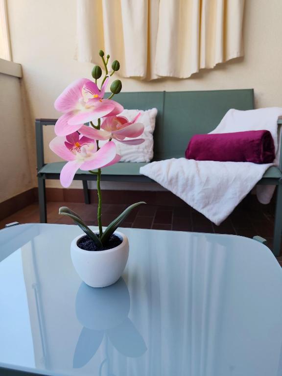 La Sosta del Sommelier Romantic Retreat with Garage - 3