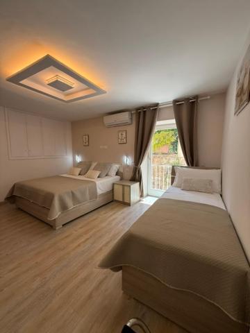 Lyra Home - 2