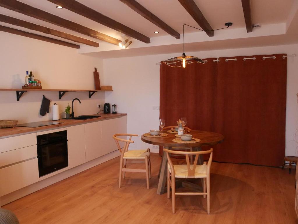 Villa Mauresque - Cozy Apartment 5 min Walk to Beach - 3