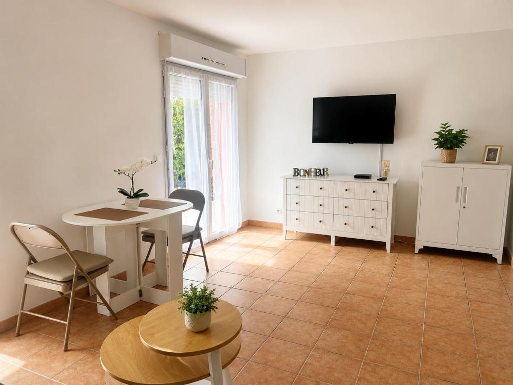 Appartement en rez de jardin - Le Juvenal - 4