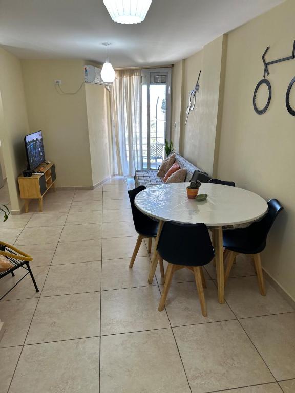 Aureola Apart - 3