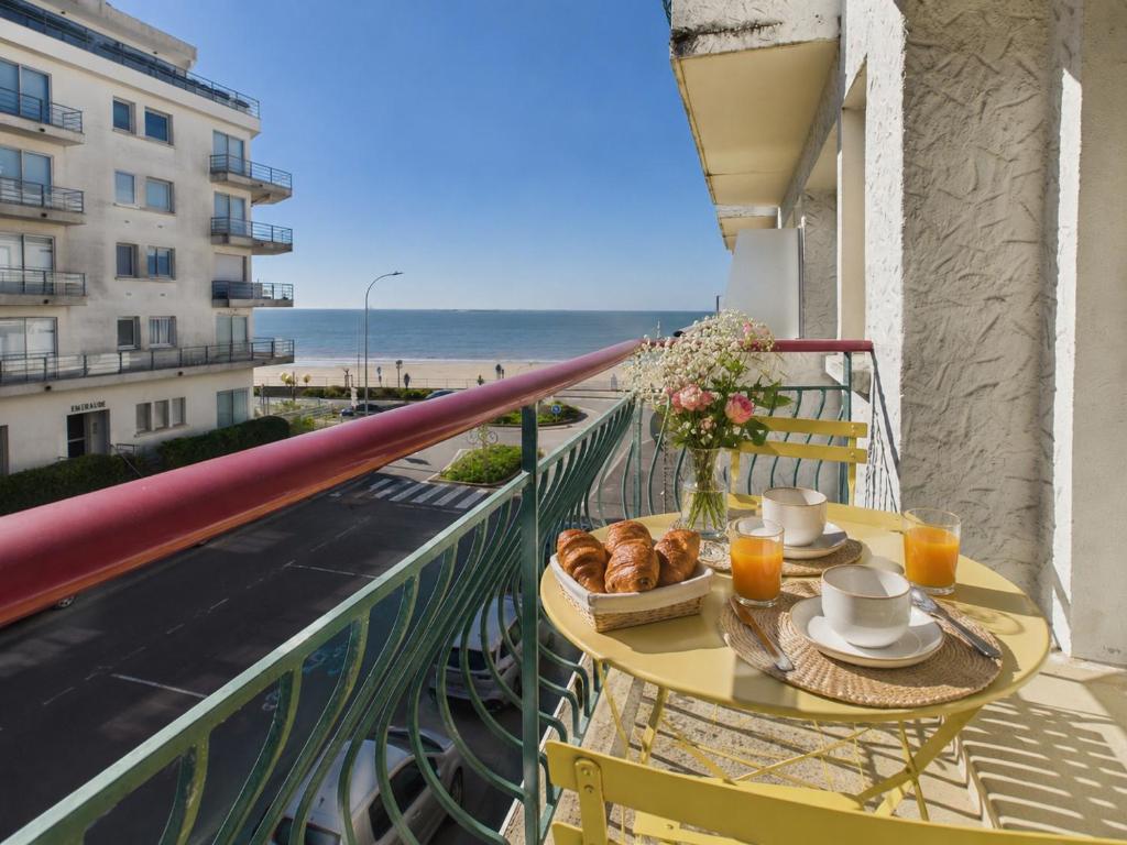 Vue mer, plage à 50 m, 2 adultes 2 enfants - 2