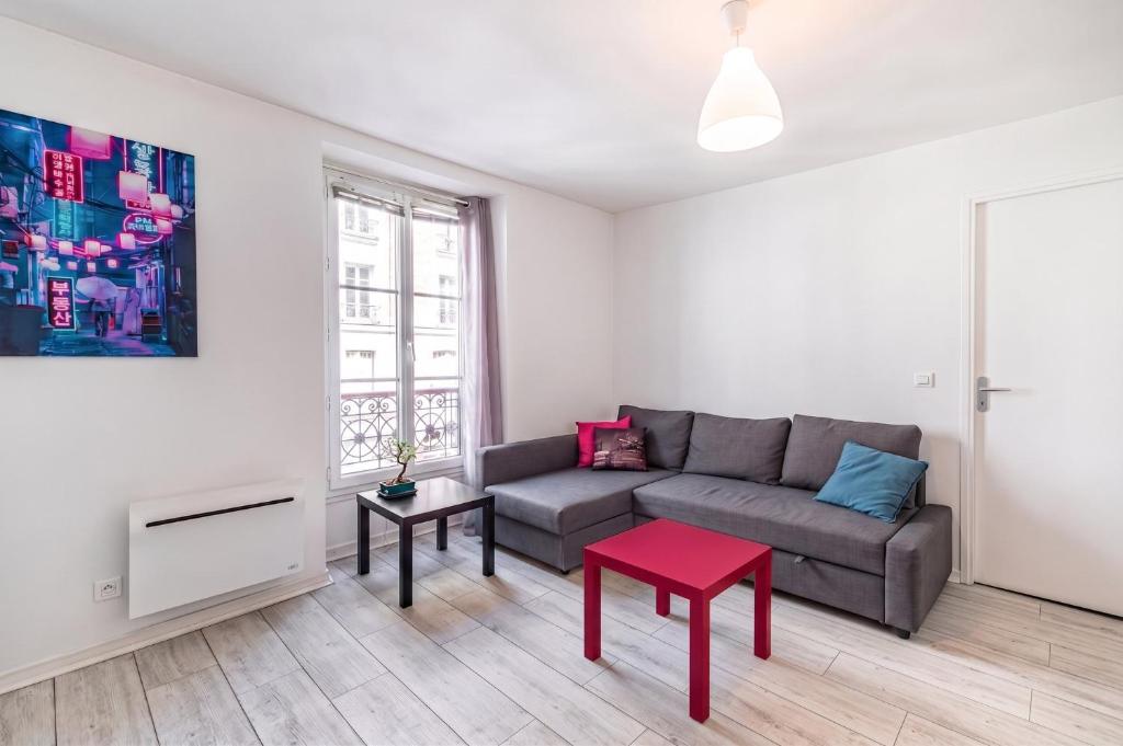 GuestReady - Charming Canal St-Martin Retreat - 2