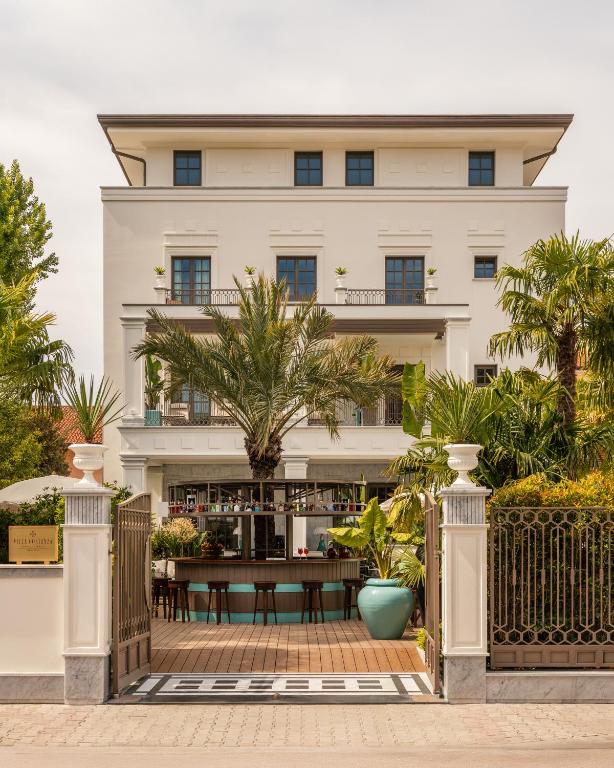 Villa Costanza Boutique Hotel - 1