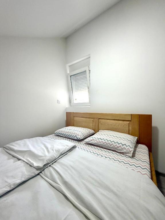 1-Bedroom apartment with mountain view and free parking - 1