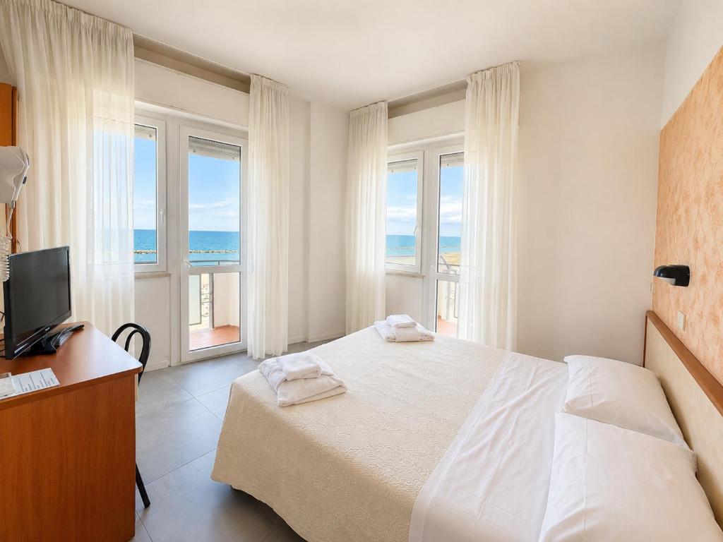 Hotel TYC - 4