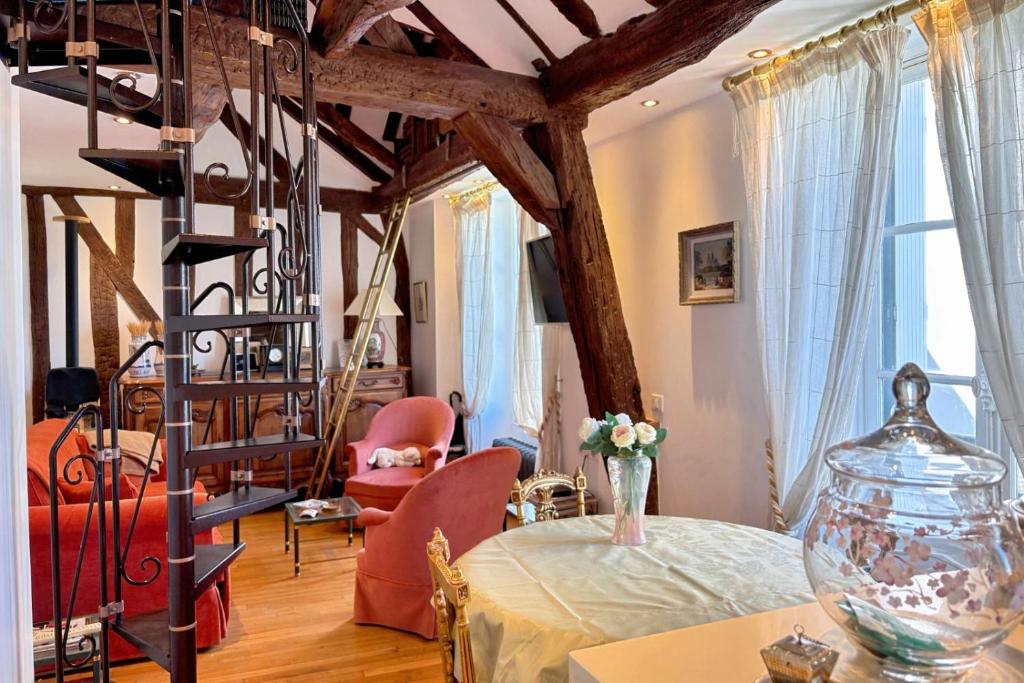 Dans le quartier d Emily in Paris Duplex de charme - 2