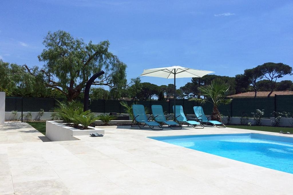 Villa Pirouschka Pool Beach Downtown within Walking Distance - 2