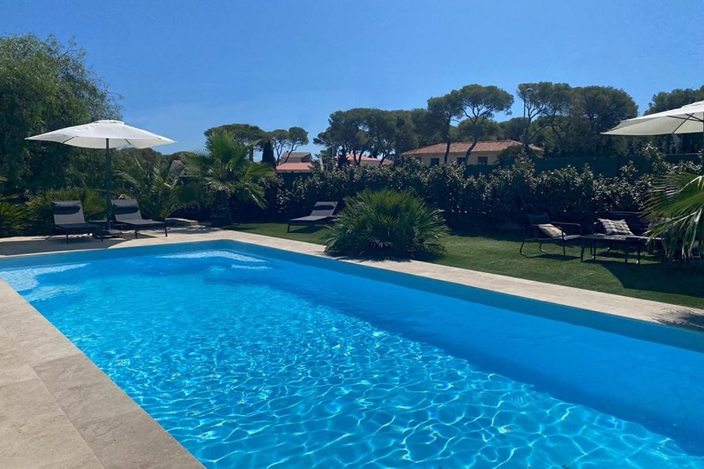 Villa Pirouschka Pool Beach Downtown within Walking Distance - 5