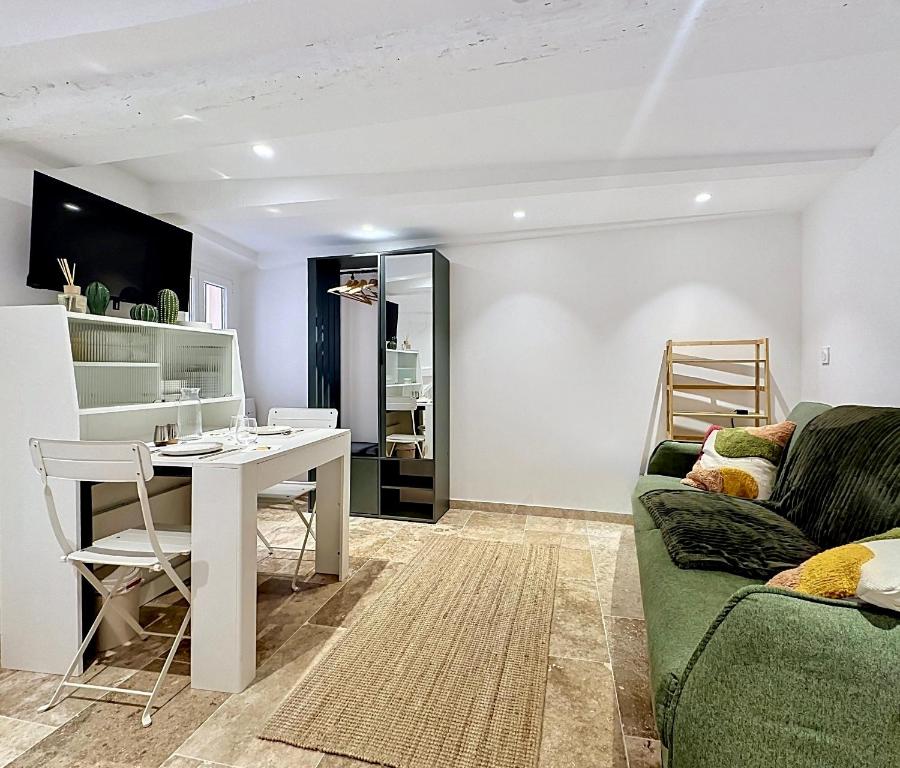 Newly renovated studio - Heart of Le Suquet - 2