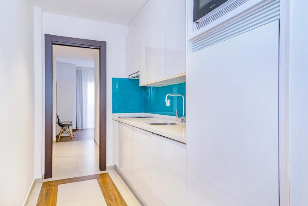 Apartamentos Caballerizas con parking gratuito - 4