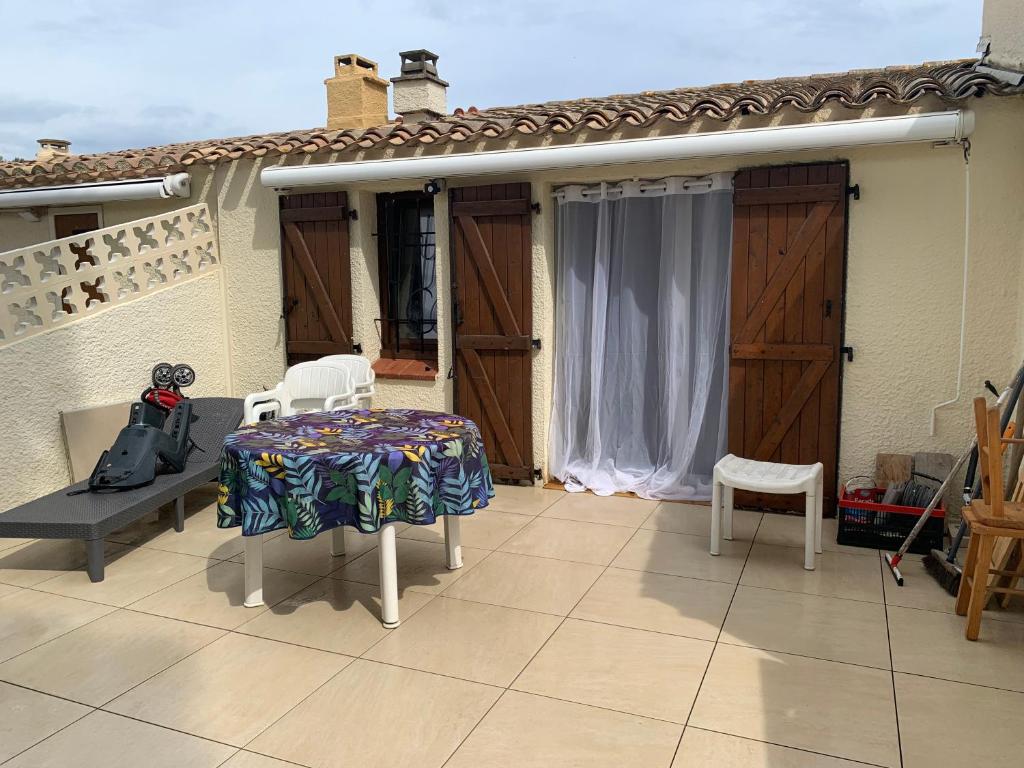 Le coin des cigales - Piscine - Parking - Proche village naturiste - Histoire de Clés - 5