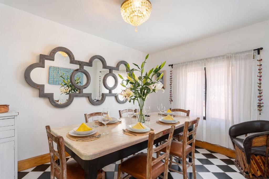 The Bird House, 2BR Artistic Retreat for Creatives in Centro San Miguel de Allende - 2