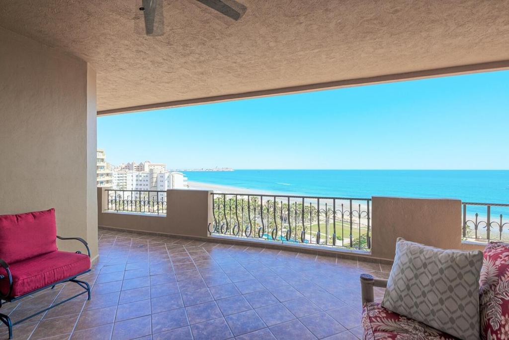 Oceanfront Condo - Private beach access - 5
