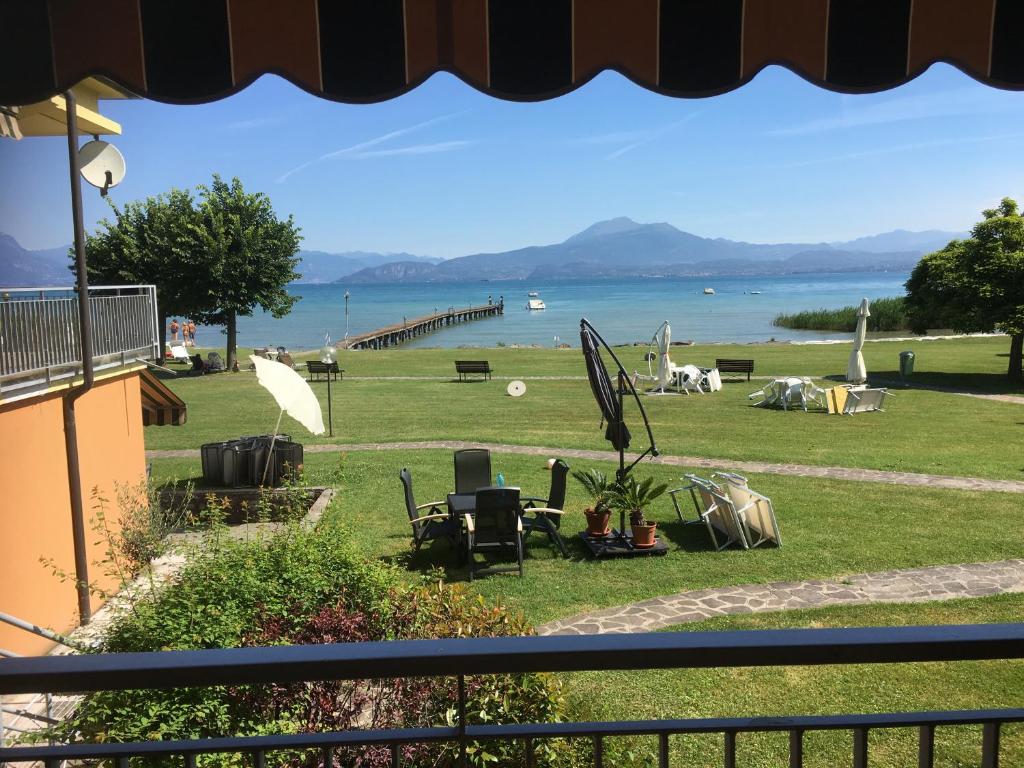 La Perla del Garda - Exclusive Lake & Pool Waterfront Residence - 3