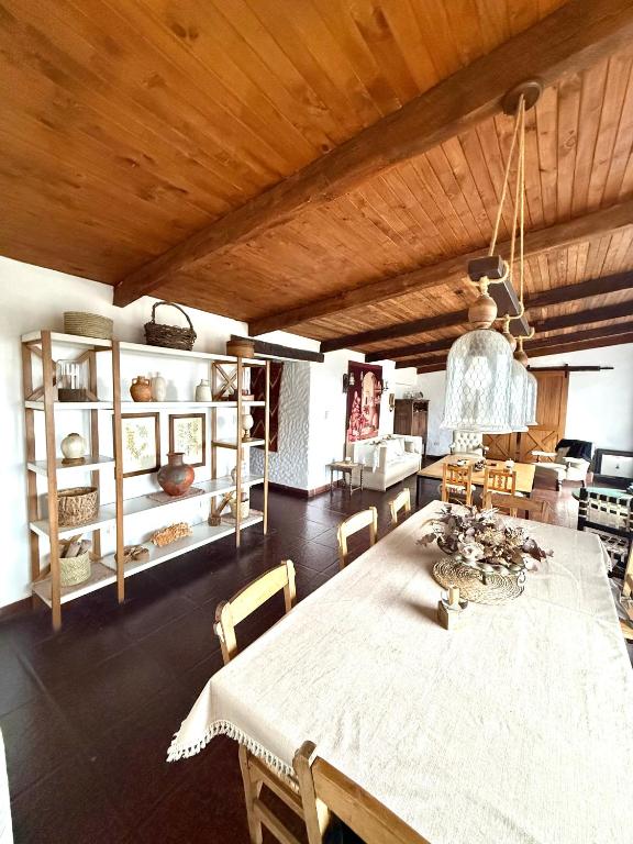Casa divina temporaria en Tafí Del Valle ,pleno centro - 4