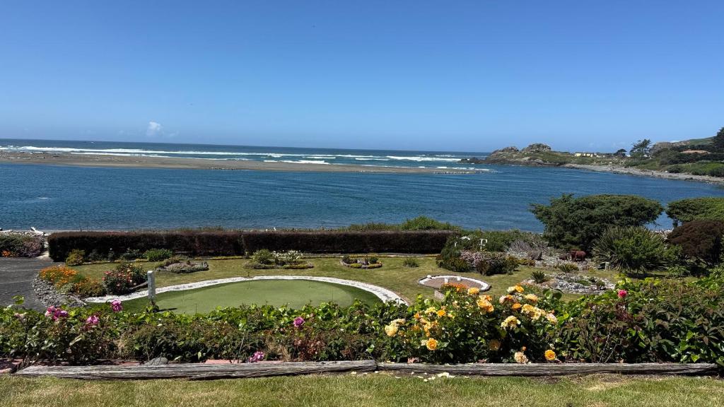 Surrounding environment, Arky's B&B in Crescent City (CA)
