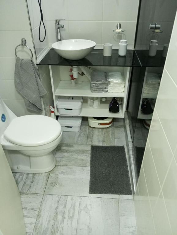 Quiet and affordable studio apartment - 3