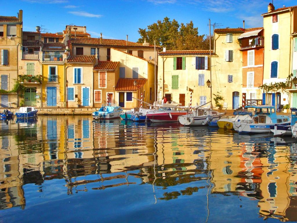 Seafront Palatino Apartment for 8 - 2