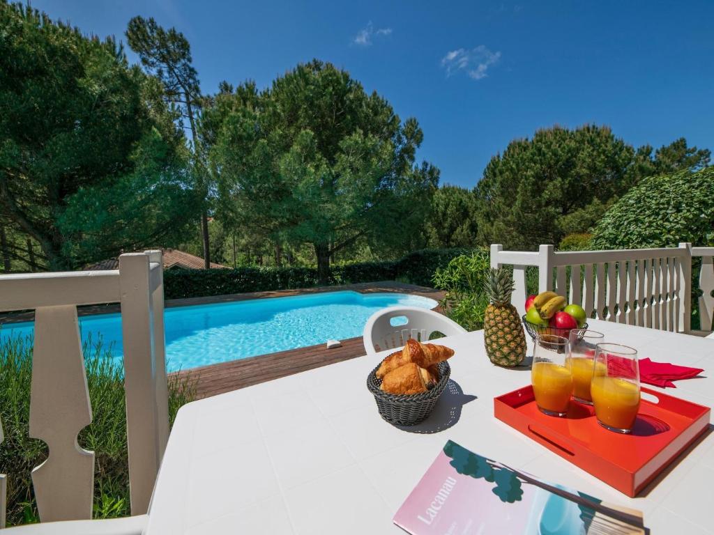 Atlantic Green Villa for 8 with Pool - 2