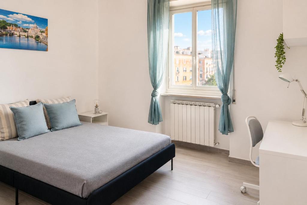 Large Family Apartment - 4 Bedrooms with free parking near San Paolo Metro & University by RHR - 4