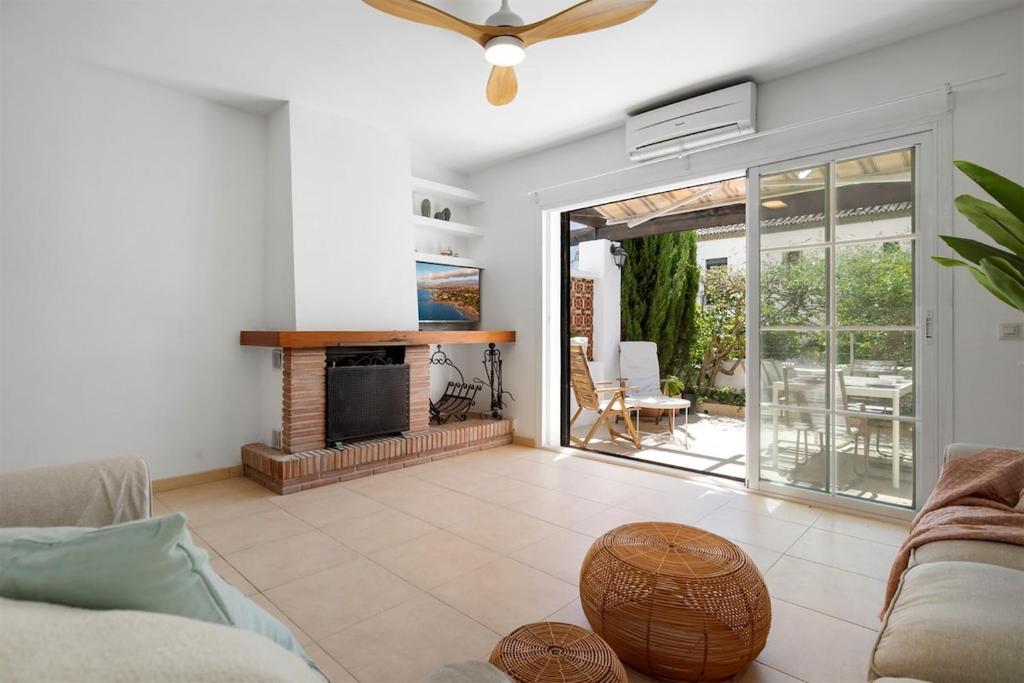 Beautiful Townhouse With Pool & Two Terraces - 5