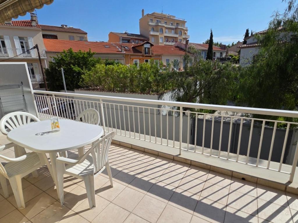 Appartement climatisé centre-ville, vue mer - 4 pers. - FR-1-780-99 - 1