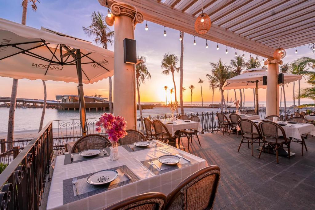 Signature Apartments by Sunset Host - Free Pool, Gym & Ocean - Fireworks view