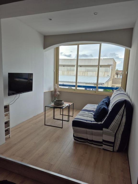 Appartement T2 avec cabine - 3