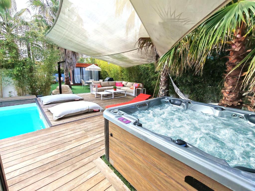 Oasis de Détente à proximité des Plages de Sanary et Bandol - 1