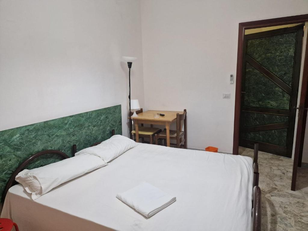Appartamento 6 Posti, Gallipoli San Giovanni- 2 camere,200m dal mare - 3