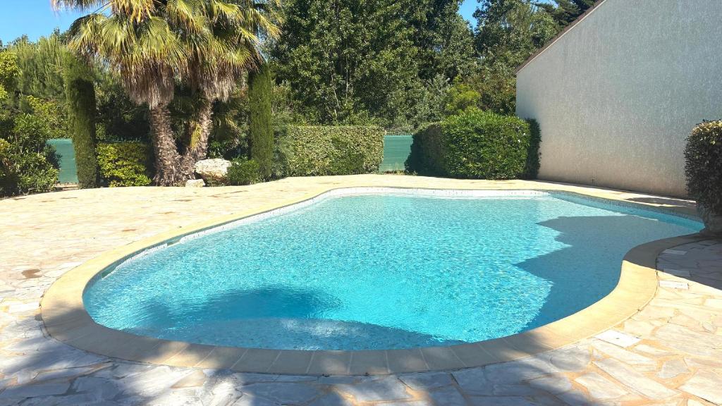 Villa pour 6 - Piscine commune - WIFI - Climatisation - 1