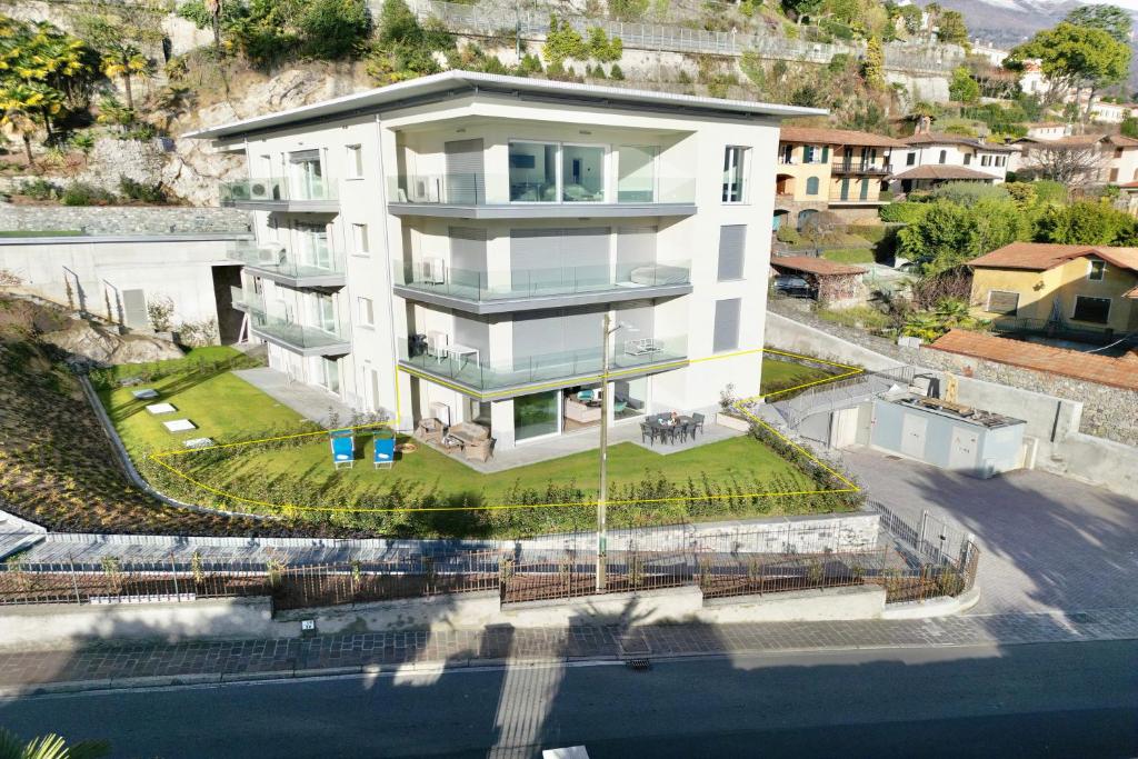 Condominio Modern House - 5