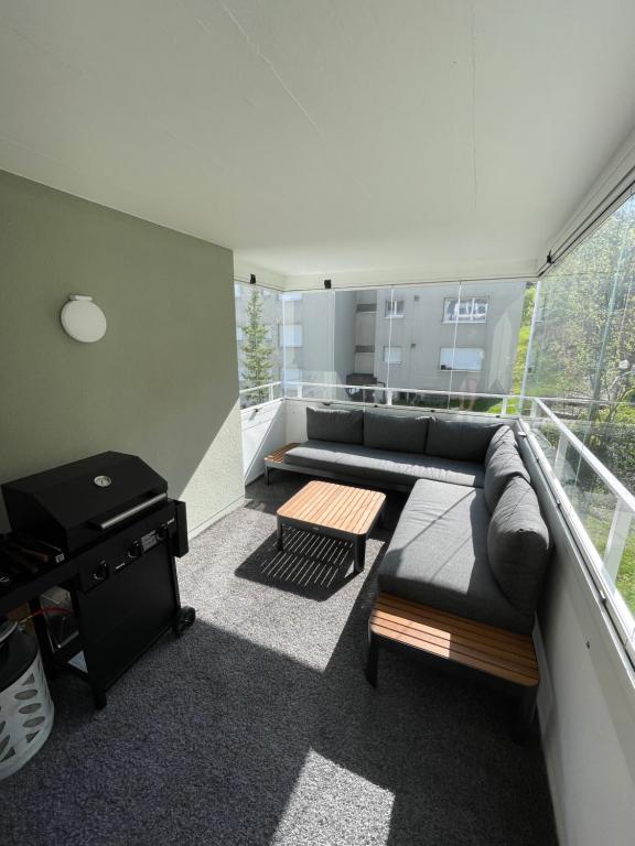 Spacious 2 bedroom apartment - 2