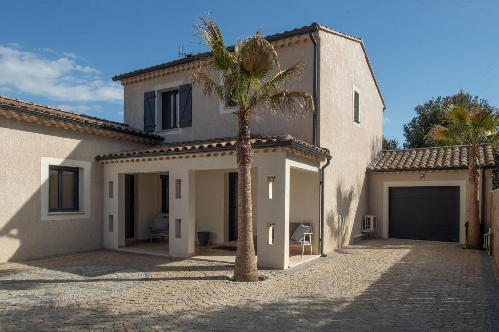 Maison Alba Elegant Home with pool - 4